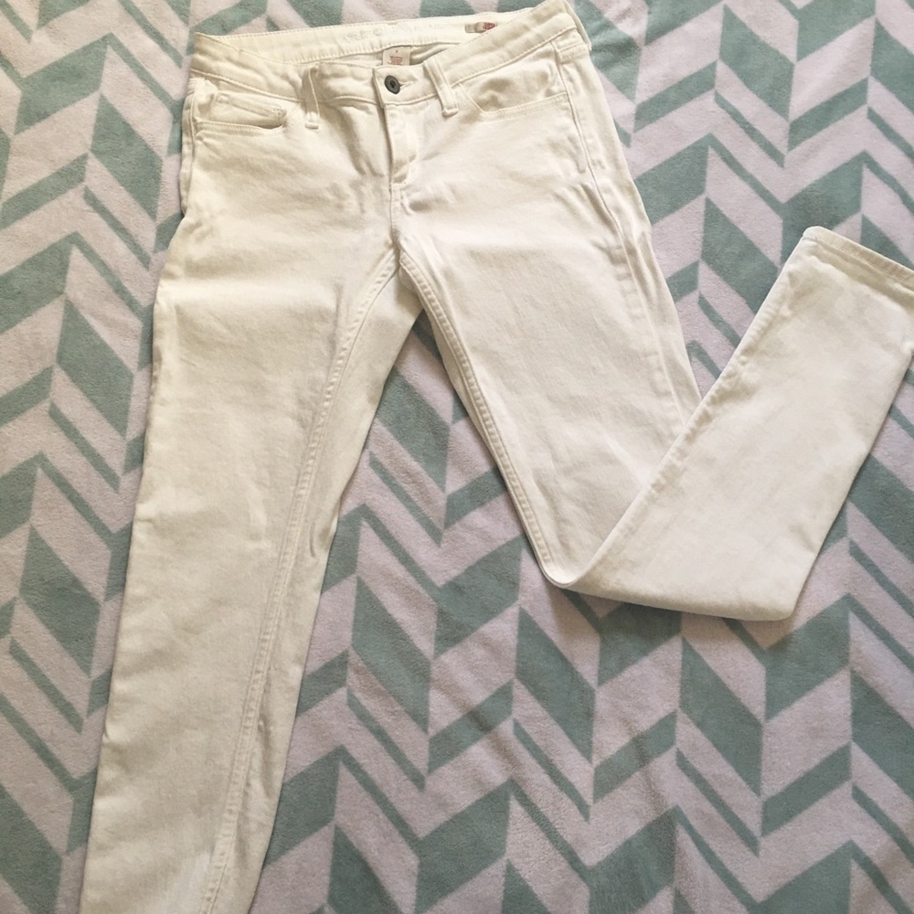 White Arizona Skinny Jeans